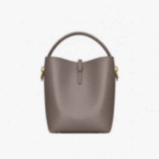 BUCKET BAG IN SHINY LEATHER