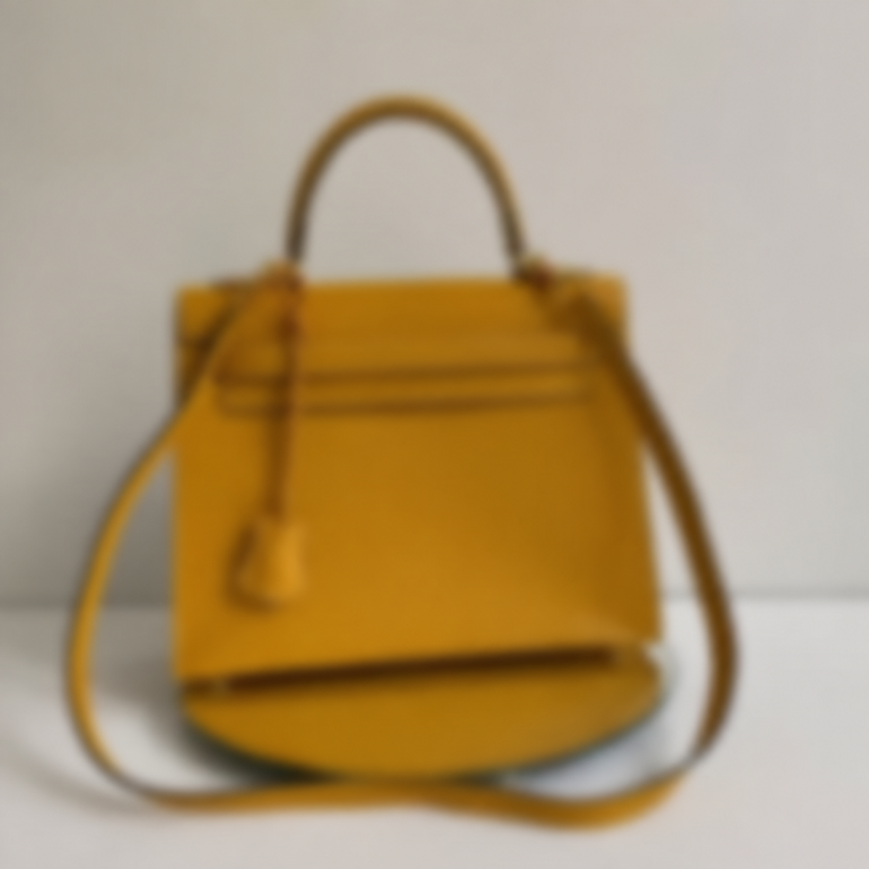 25 BAG IN CHALK  GRIS MADE OF TOGO LEATHER