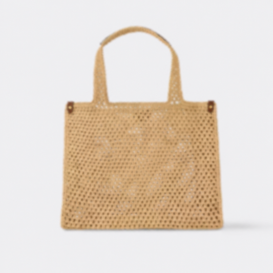 HAND BAG MADE OF RAFFIA